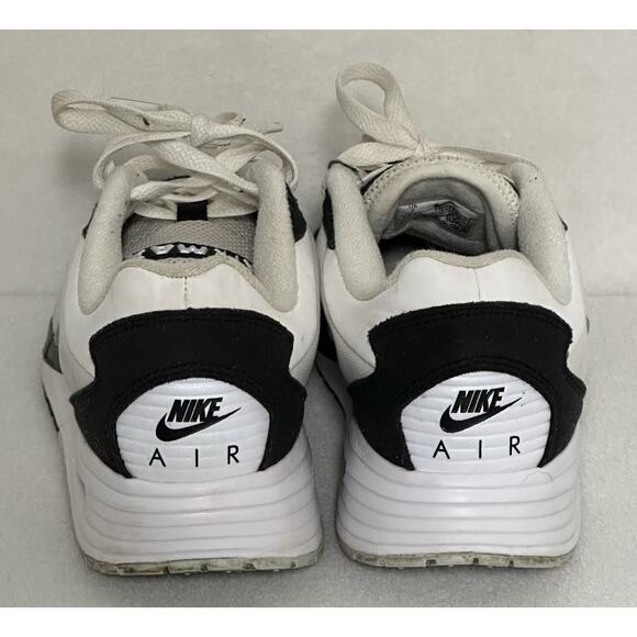 Nike Air Max Solo Womens Size 7 US Black White Athletic Shoes Sneaker FN0784-101 - Picture 3 of 8